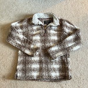 True Grit sherpa pullover size S